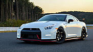 Американцы раскупили самый мощный Nissan GT-R на год вперед